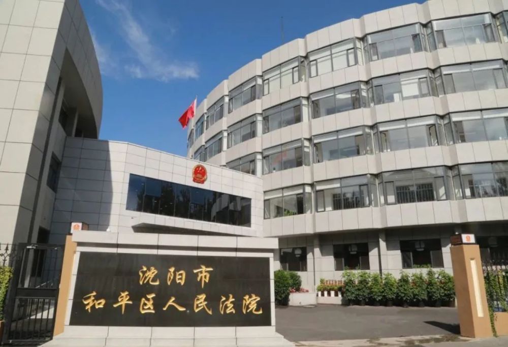第53分钟，佩德森左路传中，蒂茨禁区内无人盯防的情况下头球攻门高出。